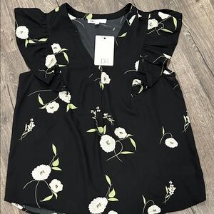 New with tags NWT DR2 floral ruffle shoulder top
